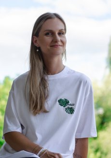 Unisex bílé triko, s výšivkou MONSTERA DELICIOSA