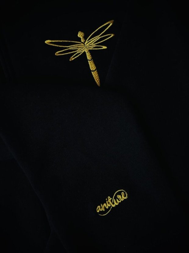 Unisex černý bomber z bio bavlny, s výšivkou VÁŽKA - Barva: Černá, Velikost: S