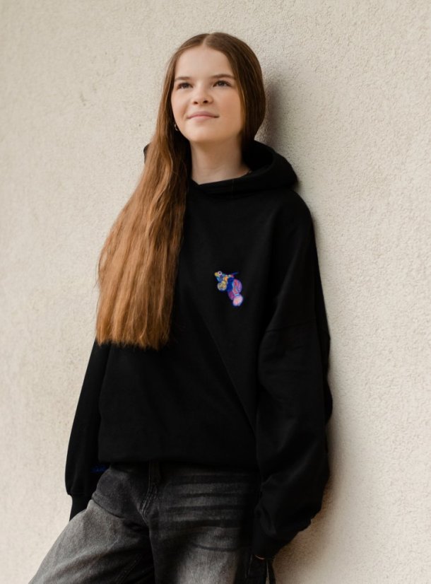Unisex černá mikina z bio bavlny, s výšivkou VŘETÉNKA MANDARÍN - Barva: Černá, Velikost: XS
