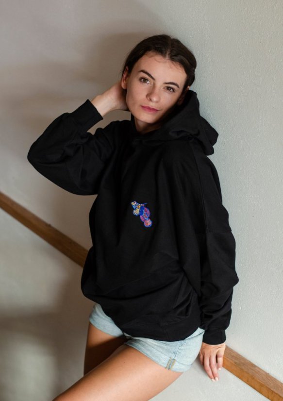 Unisex černá mikina z bio bavlny, s výšivkou VŘETÉNKA MANDARÍN - Barva: Černá, Velikost: M