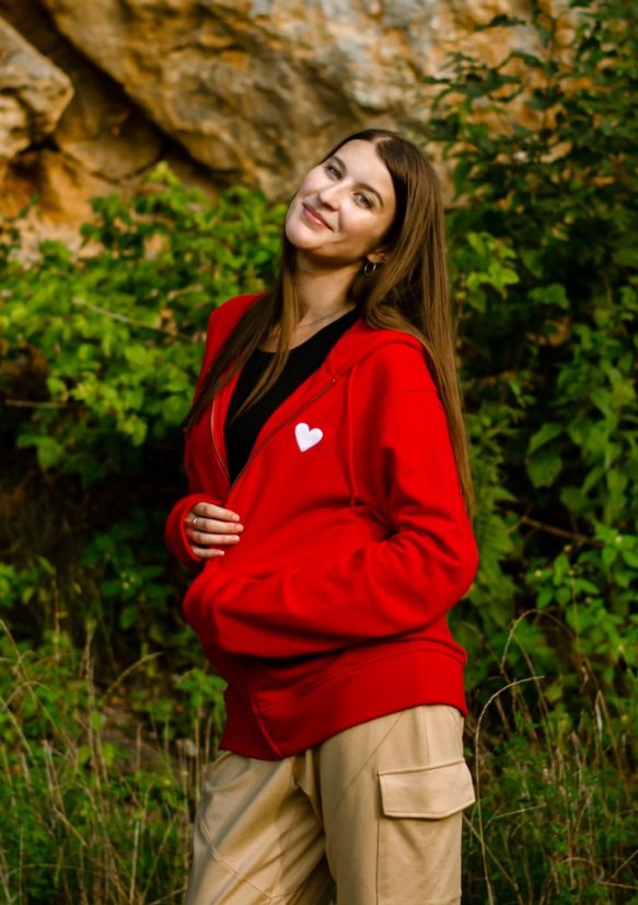 Unisex červená mikina z bio bavlny, s výšivkou SRDCE - Barva: Červená, Velikost: S