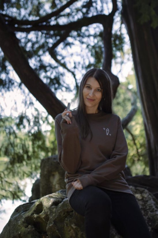 Unisex hnědá mikina z bio bavlny, s výšivkou EARTH - Barva: Hnědá, Velikost: S